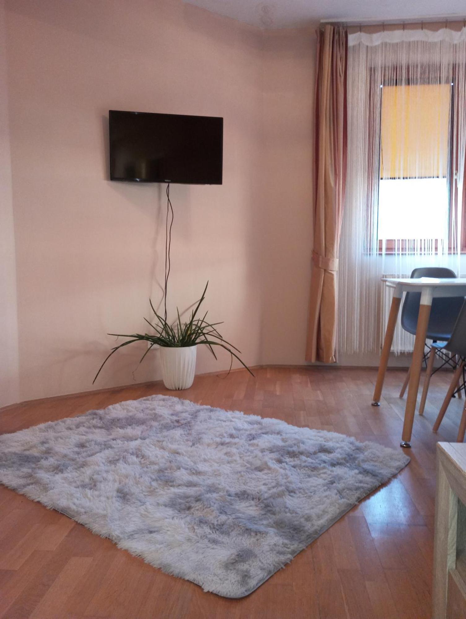 Zen Apartman بوداكالاز المظهر الخارجي الصورة
